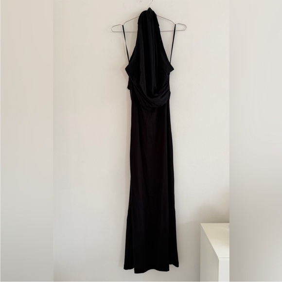 DISSH Black Garment with Label Detail - Picture 7 of 8